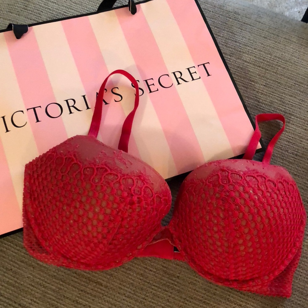 EUC 38DD Victoria’s Secret Bra